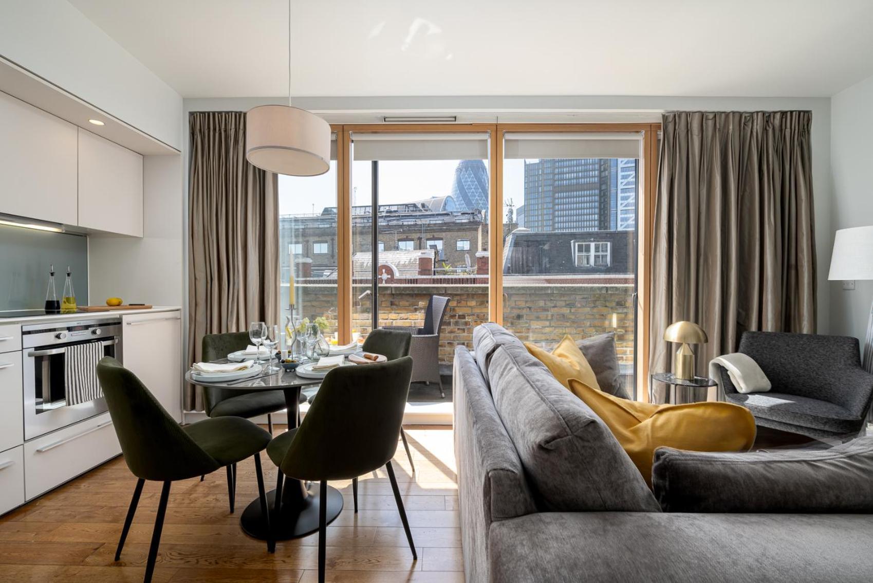 Liverpool Street I Your Appartement