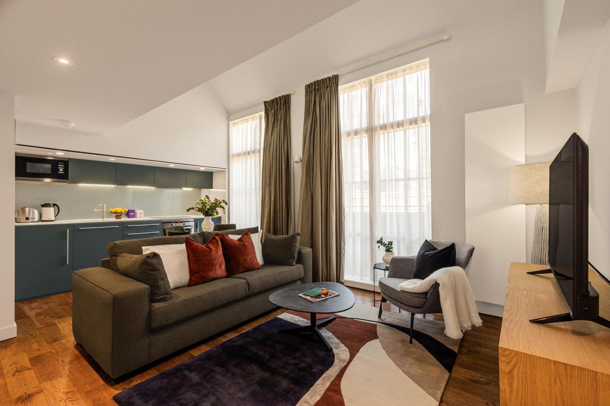 Liverpool Street I Your Appartement