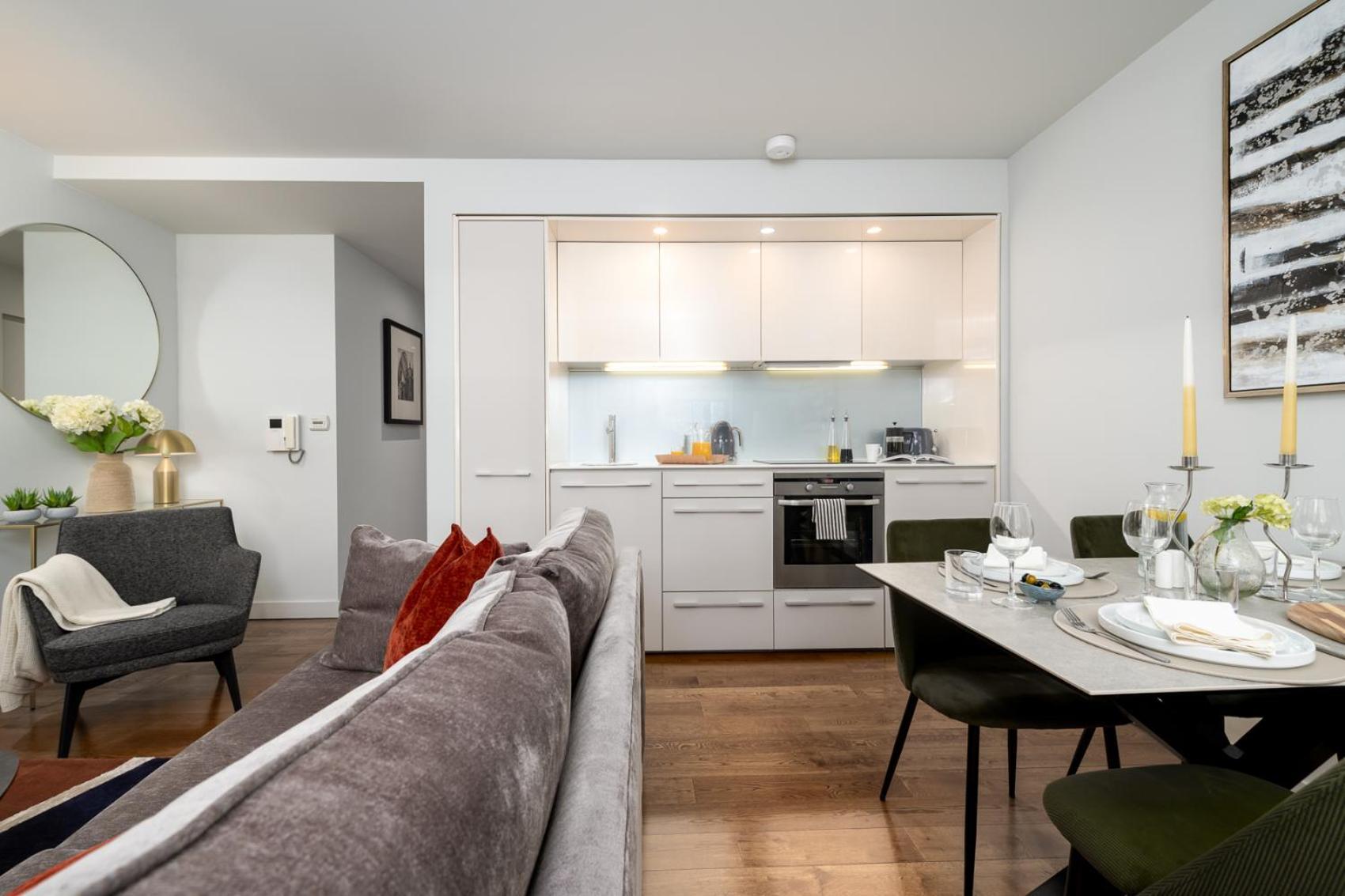 Liverpool Street I Your Appartement